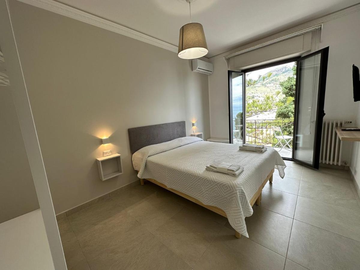 Mira Taormina Rooms Eksteriør billede