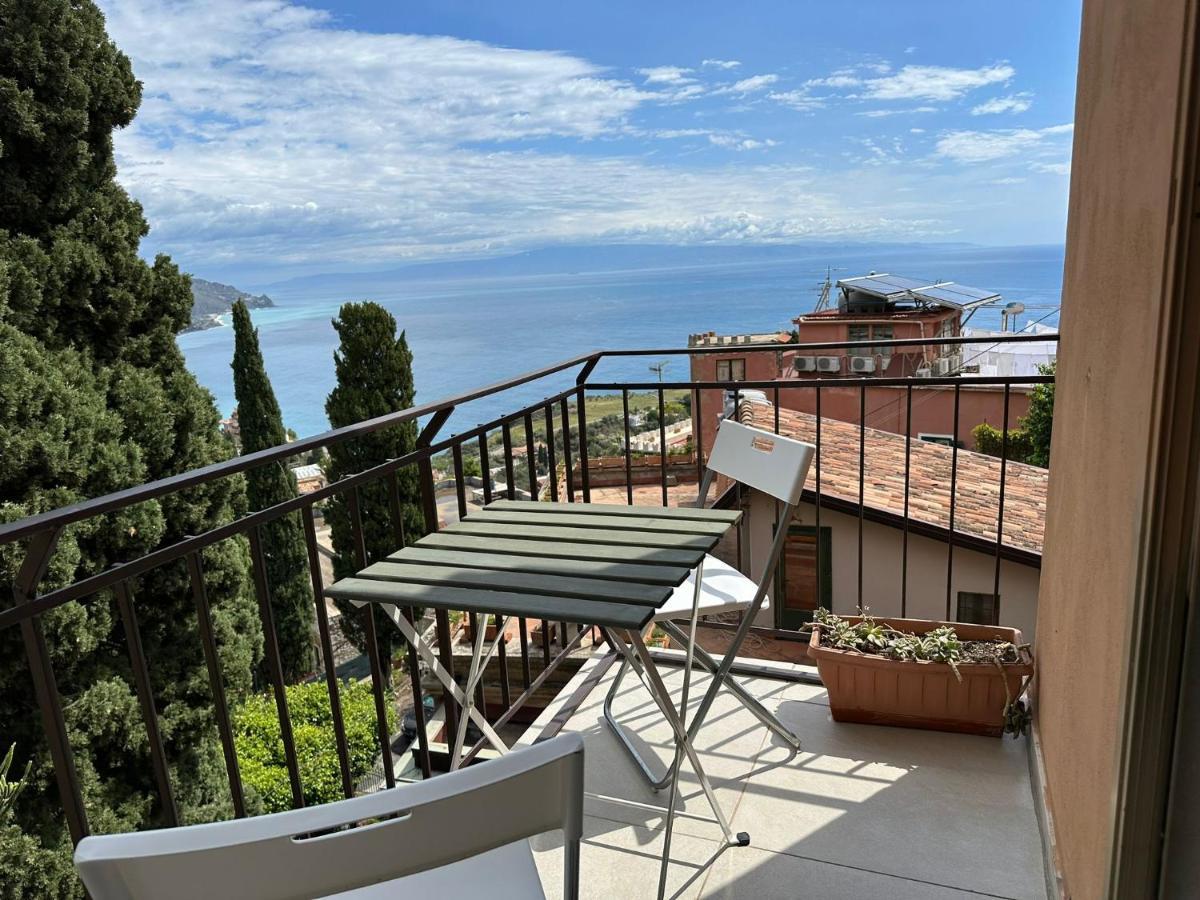 Mira Taormina Rooms Eksteriør billede