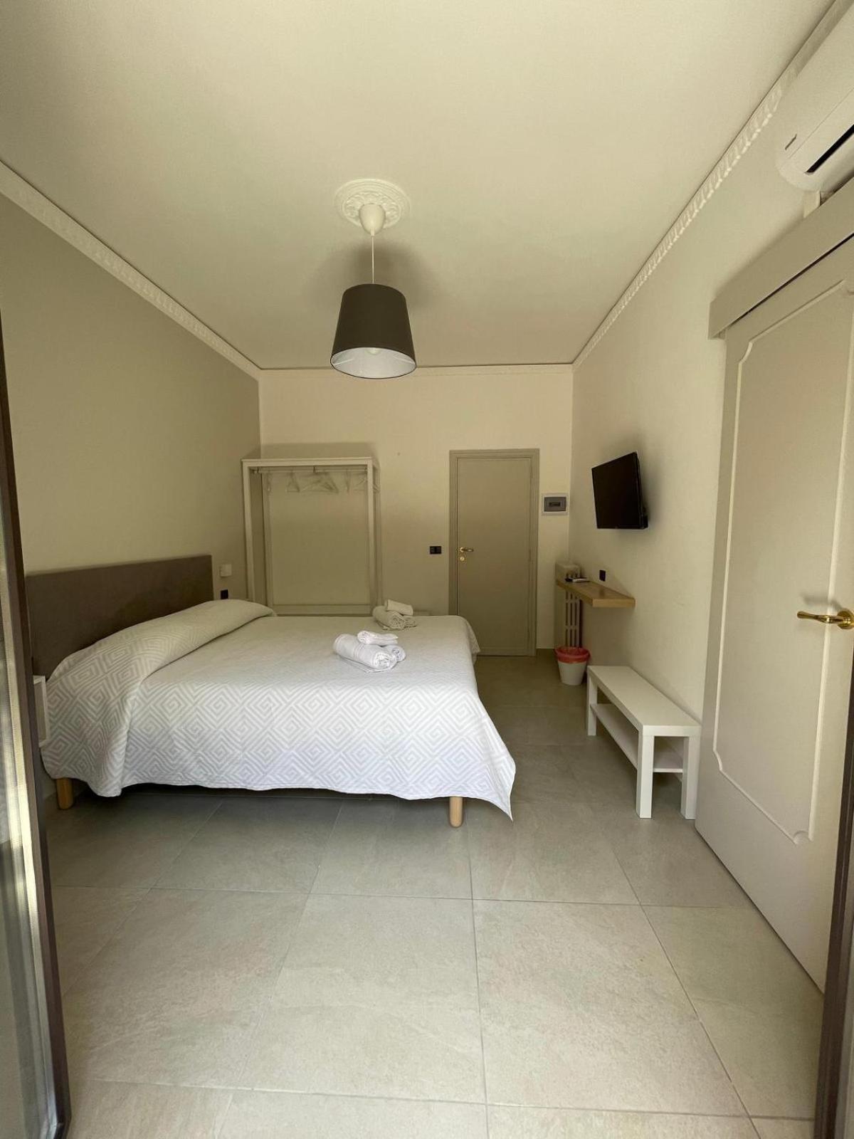 Mira Taormina Rooms Eksteriør billede